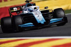 开云APP-关于威廉姆斯横扫哈斯车队，诺里斯带队取胜的信息