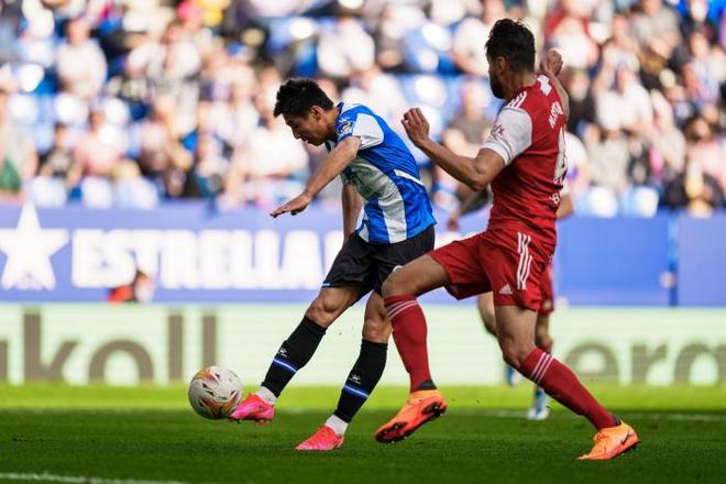 精彩比赛！比利亚雷亚尔击败西班牙人