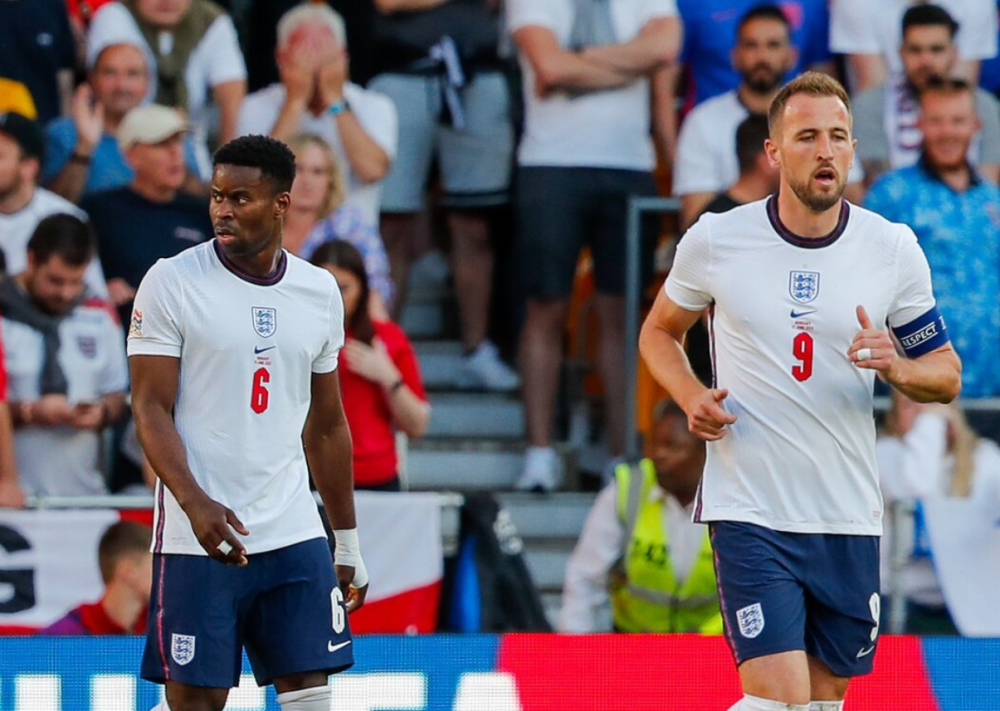 关于中国羽毛球队绝杀英格兰羽毛球队，戴资颖完成帽子戏法的信息